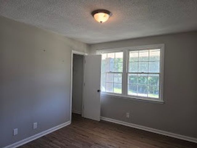 803 Margret Dr, Clarksville, TN 37042