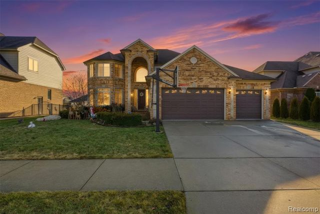 19330 Middle Branch Drive, Macomb, MI 48044