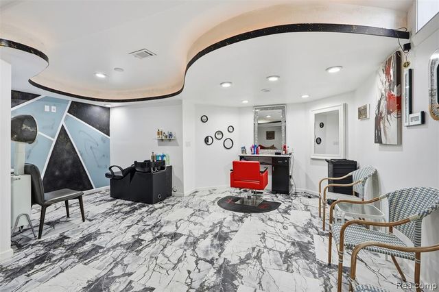 19330 Middle Branch Drive, Macomb, MI 48044