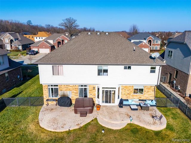 19330 Middle Branch Drive, Macomb, MI 48044