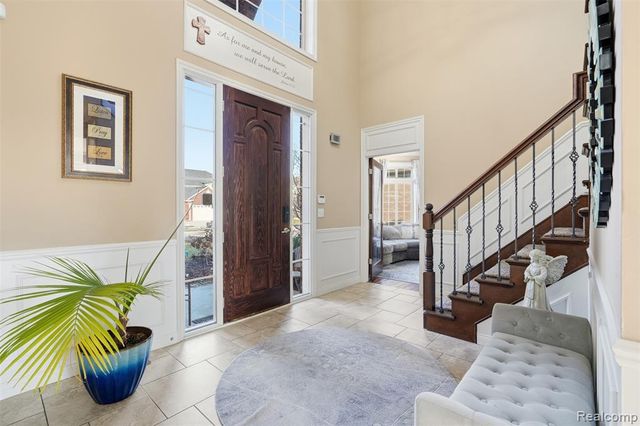 19330 Middle Branch Drive, Macomb, MI 48044