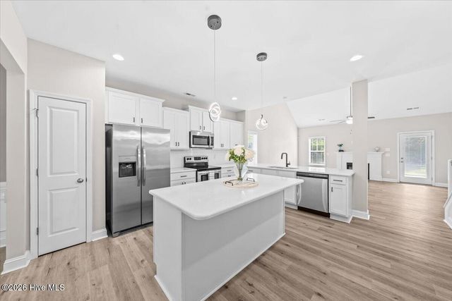 400 Gretchen Road, West End, NC 27376