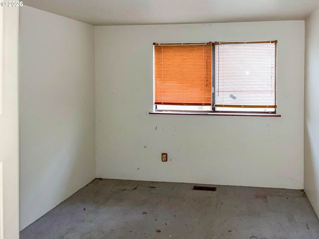 1890 UPPER CAMAS Rd, Camas Valley, OR 97416