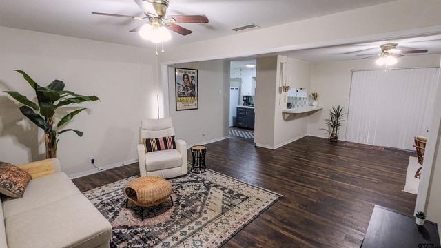 1418 E Dawson, Tyler, TX 75701