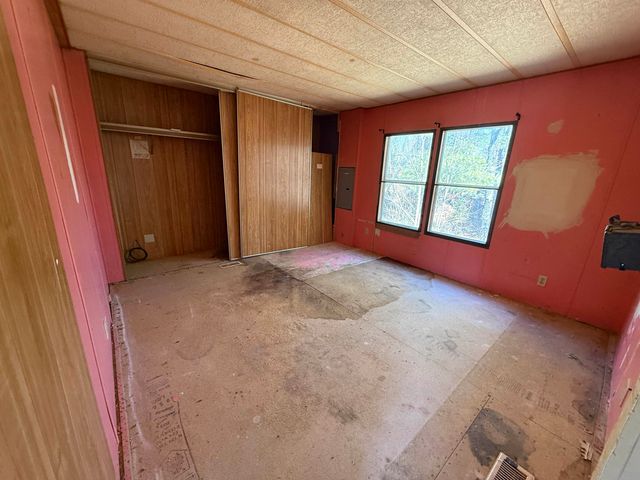 8 Spring Brook Road, Newport, NH 03773