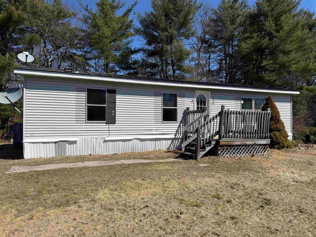 8 Spring Brook Road, Newport, NH 03773
