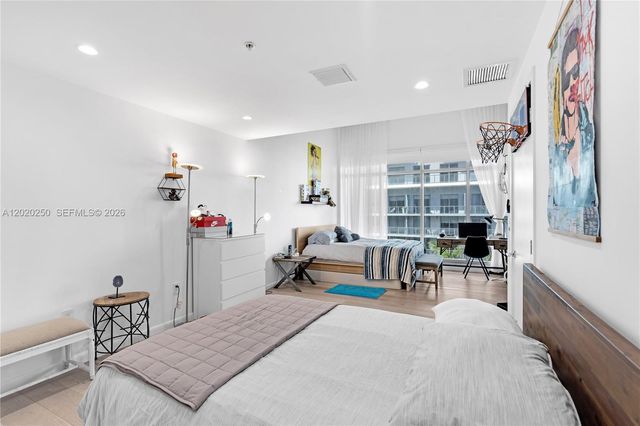 3301 NE 1st Ave M0513, Miami, FL 33137