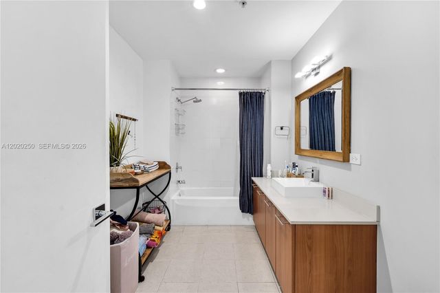 3301 NE 1st Ave M0513, Miami, FL 33137