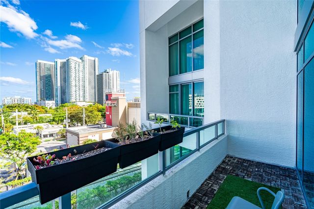 3301 NE 1st Ave M0513, Miami, FL 33137