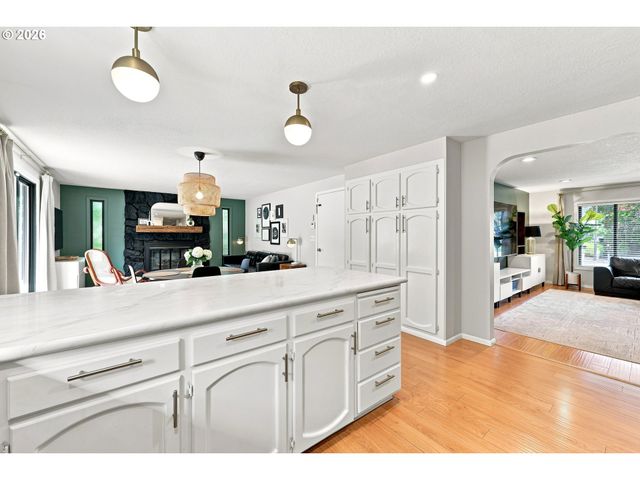 12163 Se 105TH Dr, Happy Valley, OR 97086