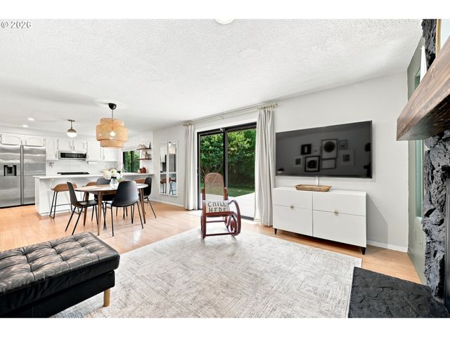 12163 Se 105TH Dr, Happy Valley, OR 97086