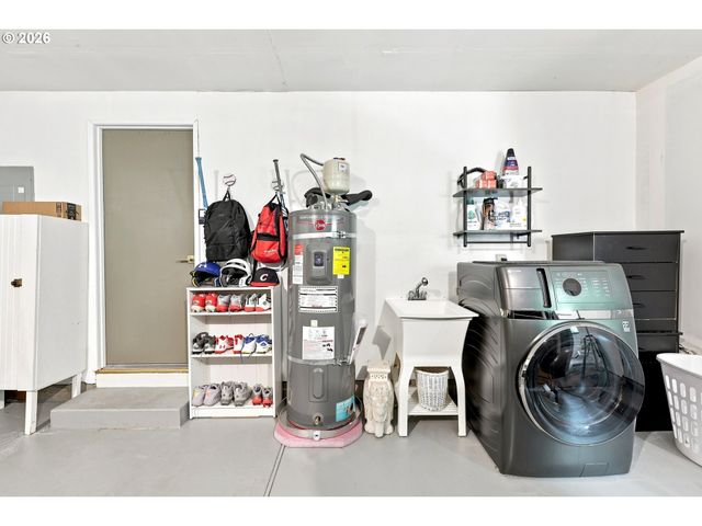 12163 Se 105TH Dr, Happy Valley, OR 97086