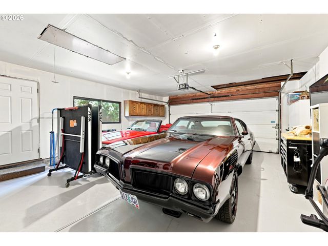 12163 Se 105TH Dr, Happy Valley, OR 97086