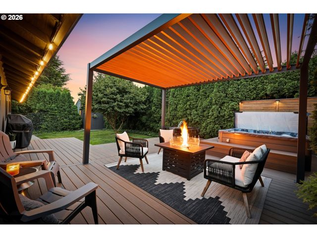 12163 Se 105TH Dr, Happy Valley, OR 97086