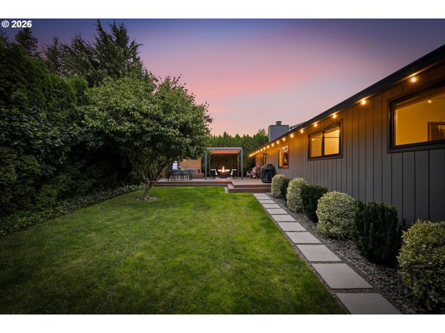 12163 Se 105TH Dr, Happy Valley, OR 97086