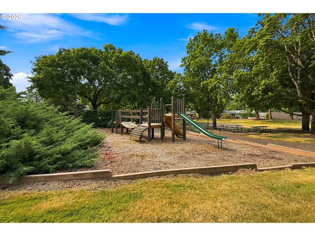 12163 Se 105TH Dr, Happy Valley, OR 97086