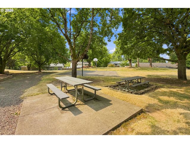 12163 Se 105TH Dr, Happy Valley, OR 97086
