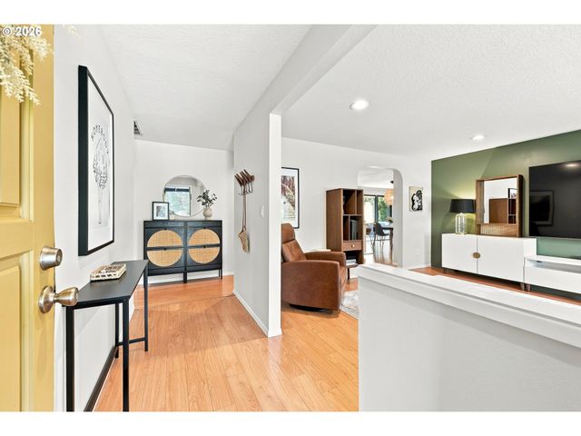 12163 Se 105TH Dr, Happy Valley, OR 97086