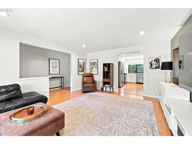 12163 Se 105TH Dr, Happy Valley, OR 97086
