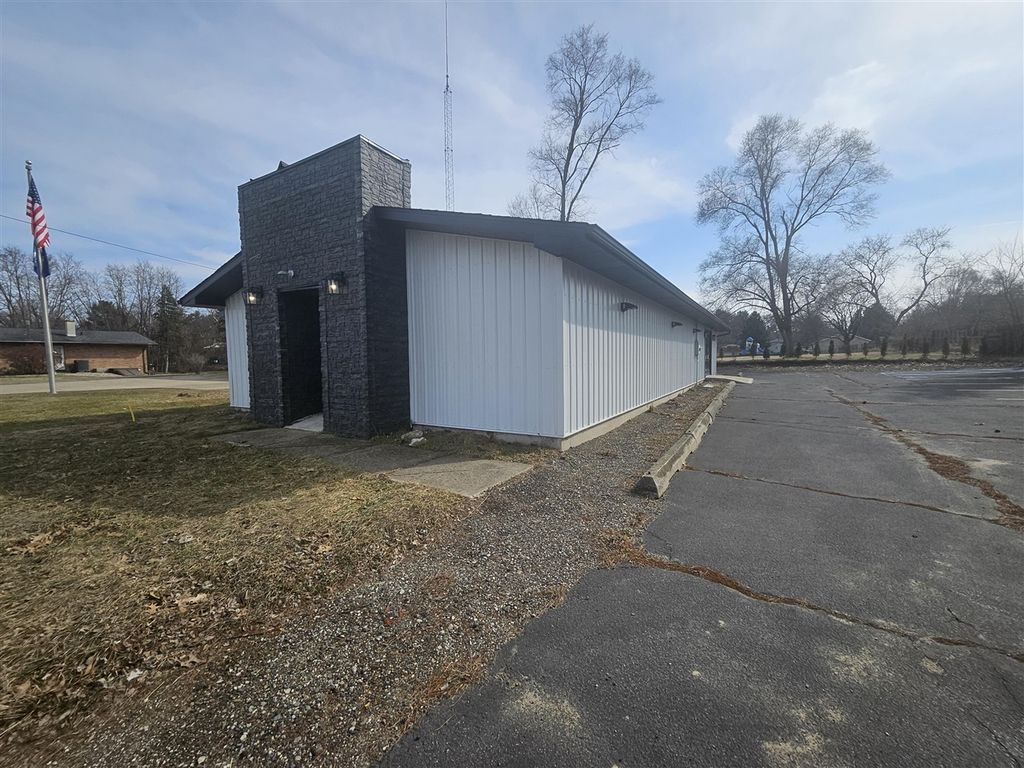 5884 Morgan Road, Battle Creek, MI 49037