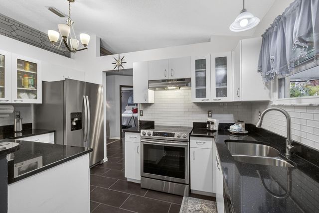 15773 85th Road N, Loxahatchee, FL 33470