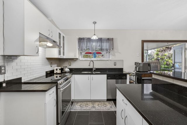 15773 85th Road N, Loxahatchee, FL 33470