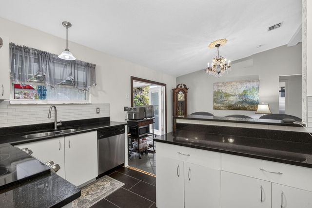 15773 85th Road N, Loxahatchee, FL 33470