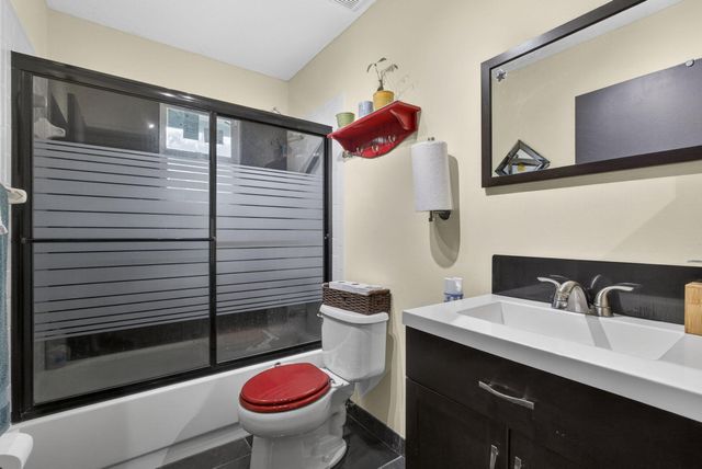 15773 85th Road N, Loxahatchee, FL 33470