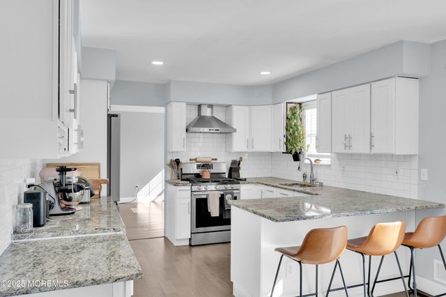 1521 Neptune Avenue, Beachwood, NJ 08722