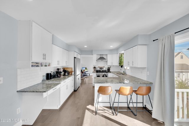1521 Neptune Avenue, Beachwood, NJ 08722