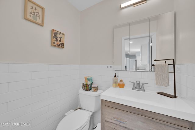 1521 Neptune Avenue, Beachwood, NJ 08722