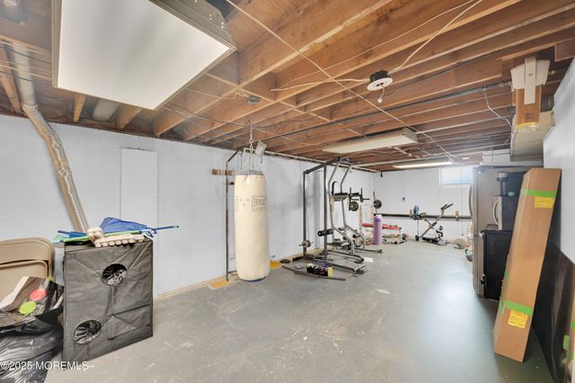 1521 Neptune Avenue, Beachwood, NJ 08722