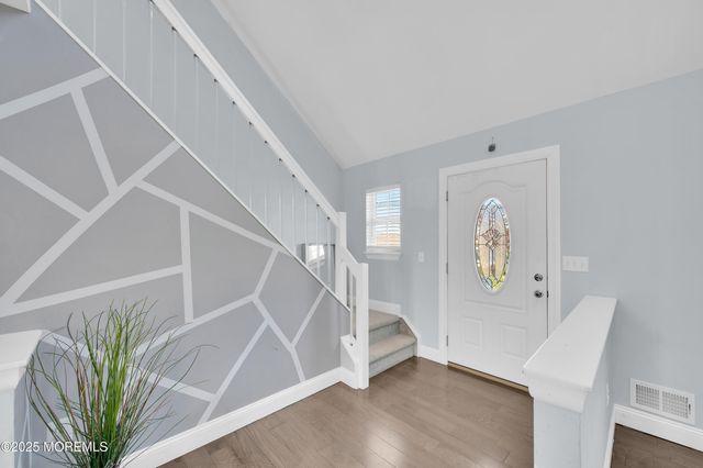1521 Neptune Avenue, Beachwood, NJ 08722