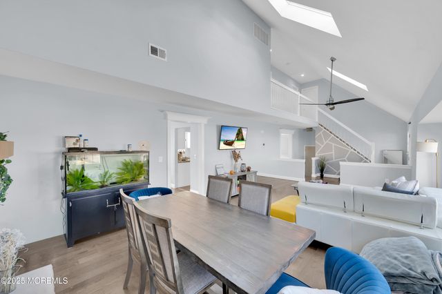 1521 Neptune Avenue, Beachwood, NJ 08722