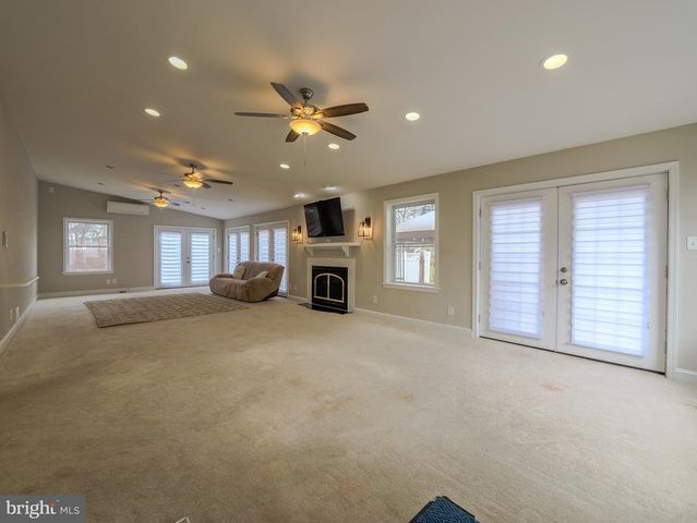 520 LINDSAY ST, Ridley Park, PA 19078