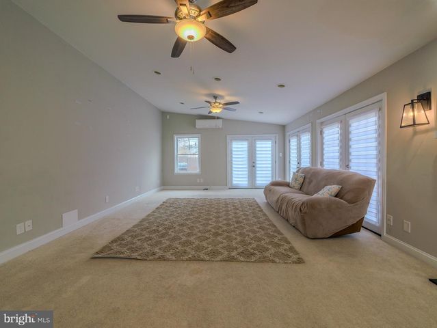 520 LINDSAY ST, Ridley Park, PA 19078