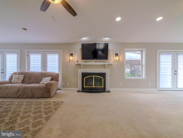 520 LINDSAY ST, Ridley Park, PA 19078