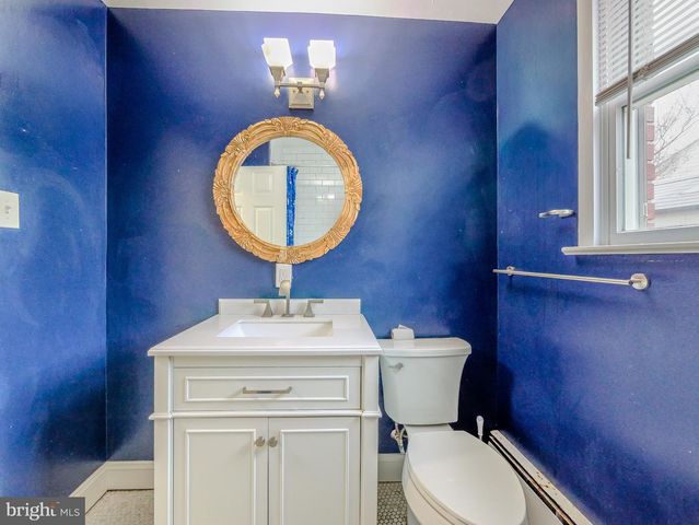 520 LINDSAY ST, Ridley Park, PA 19078