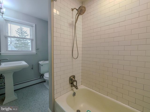 520 LINDSAY ST, Ridley Park, PA 19078