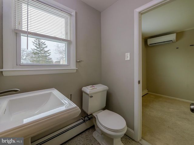 520 LINDSAY ST, Ridley Park, PA 19078