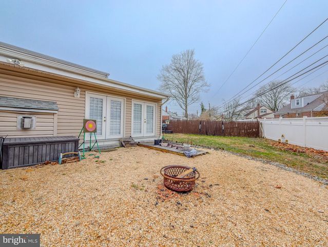 520 LINDSAY ST, Ridley Park, PA 19078