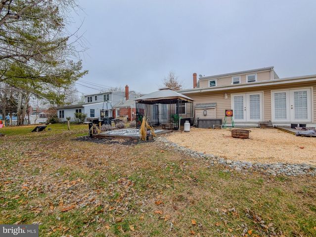 520 LINDSAY ST, Ridley Park, PA 19078