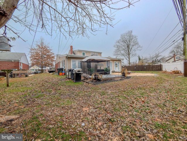 520 LINDSAY ST, Ridley Park, PA 19078