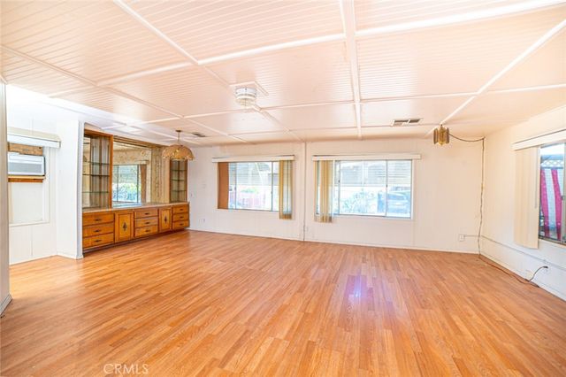 3883 Buchanan 67, Riverside, CA 92503