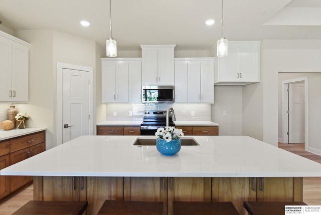 8508 Kilpatrick Parkway, Bennington, NE 68007