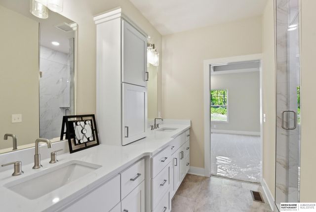 8508 Kilpatrick Parkway, Bennington, NE 68007