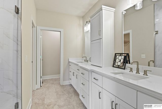 8508 Kilpatrick Parkway, Bennington, NE 68007