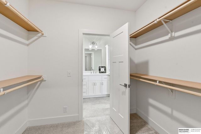 8508 Kilpatrick Parkway, Bennington, NE 68007