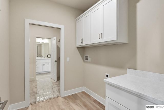 8508 Kilpatrick Parkway, Bennington, NE 68007