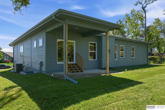 8508 Kilpatrick Parkway, Bennington, NE 68007